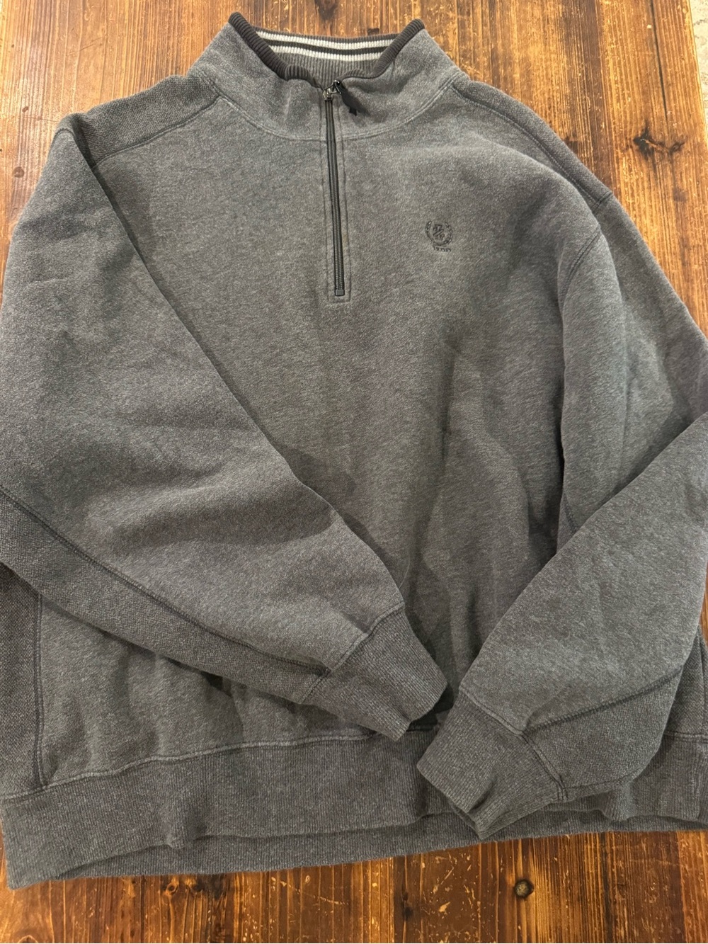 Izod Men's Dark Gray Quarter-Zip Pullover Sweater